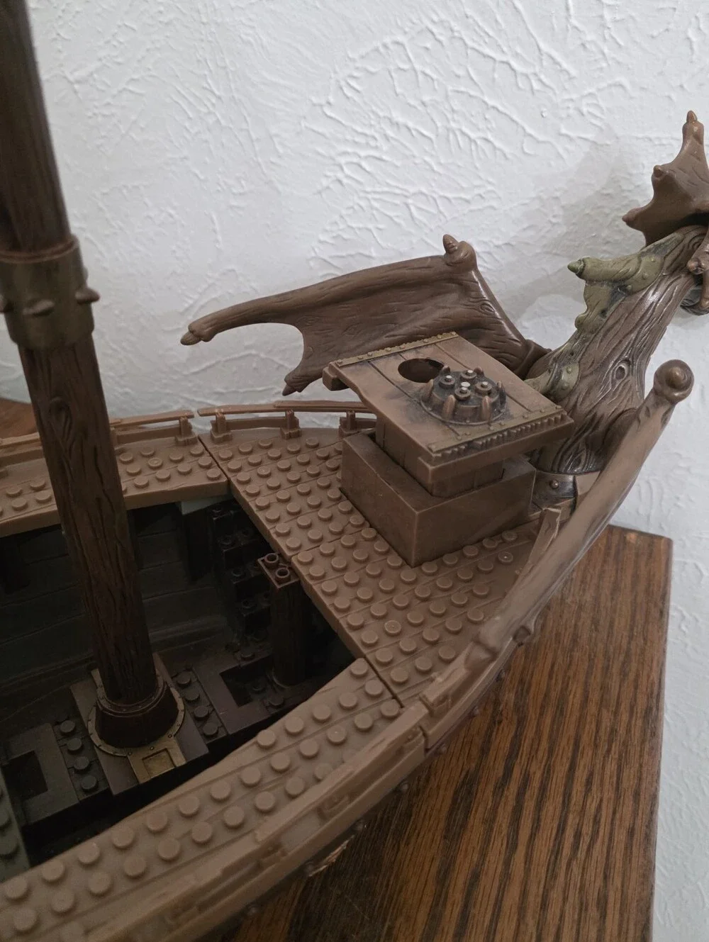 Vintage 2003 Mega Bloks Dragons Krystal Wars Man-O-War 9895 Battleship Boat Toy